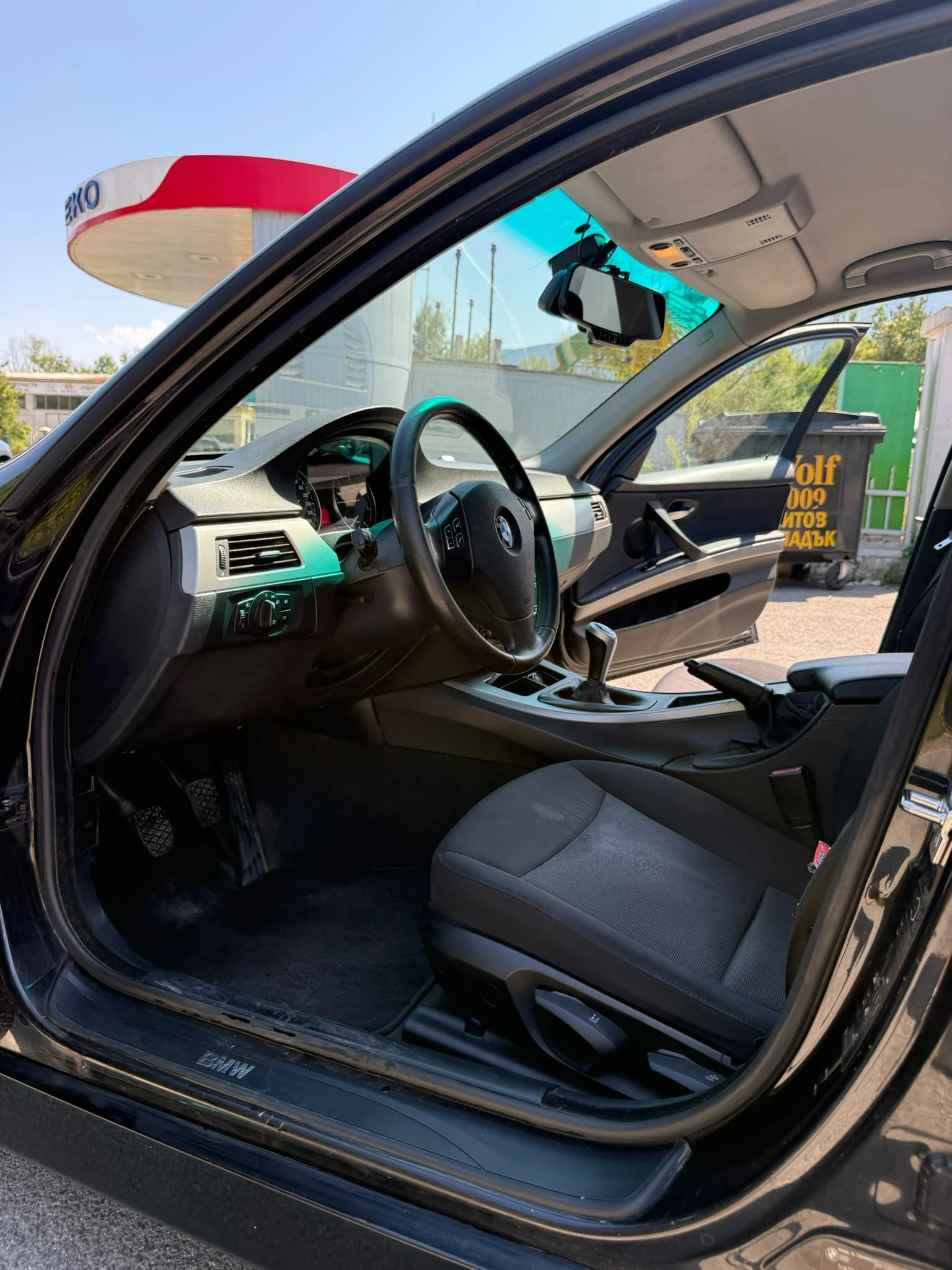 BMW 320, снимка 3 - Автомобили и джипове - 55561567