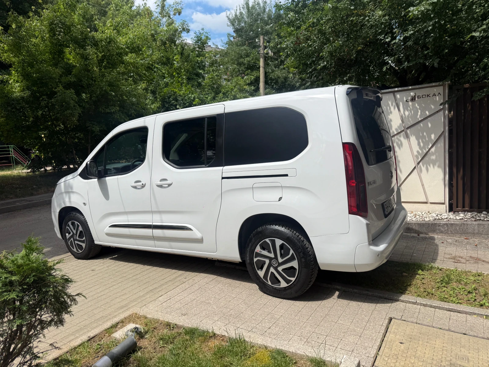 Peugeot Rifter Автомат/Макси/2пл.врати/ЧистоНова, снимка 7 - Автомобили и джипове - 55696019