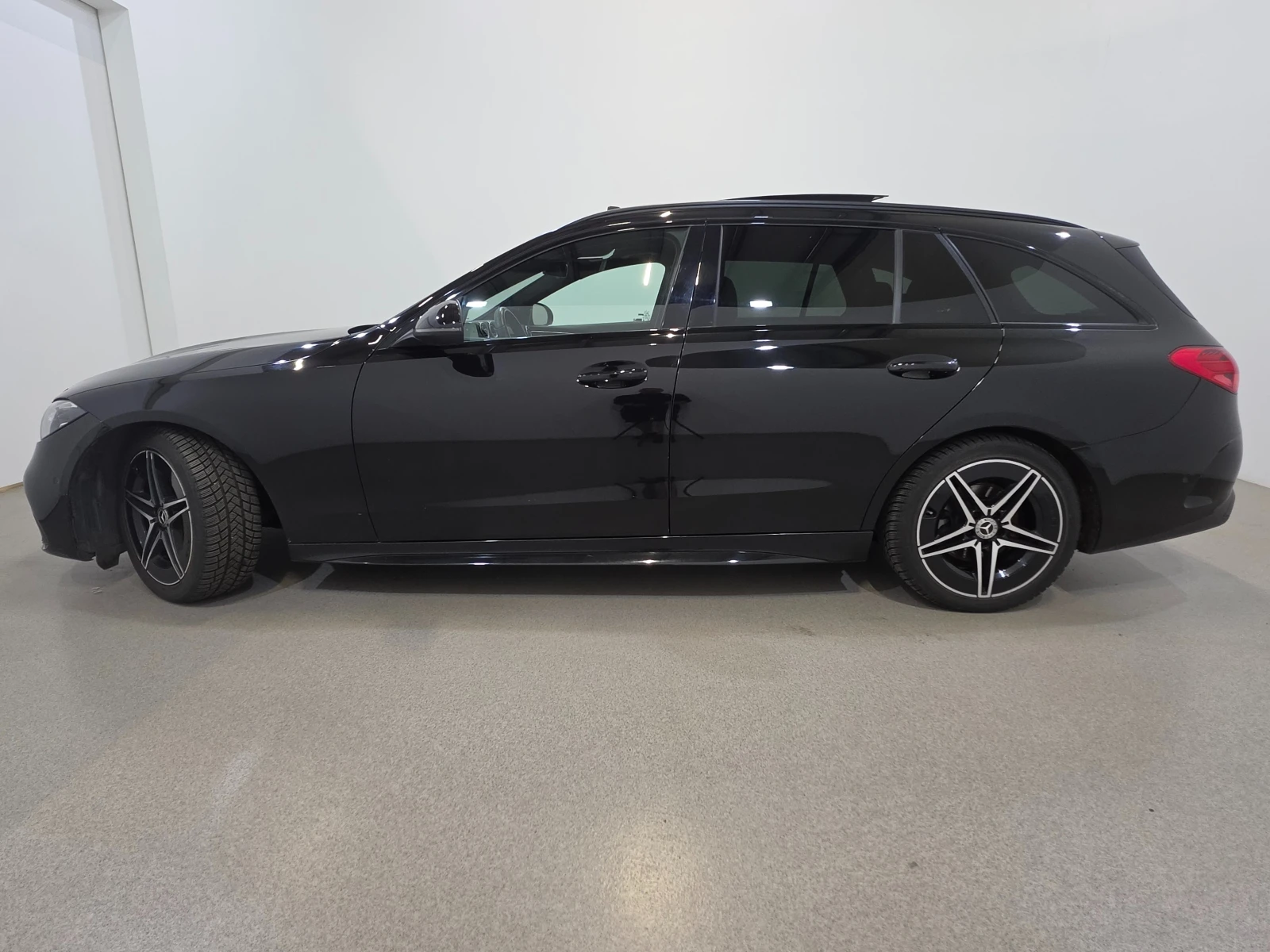 Mercedes-Benz C 200 AMG Night Pano LED-Xenon Widescreen , снимка 7 - Автомобили и джипове - 55738065