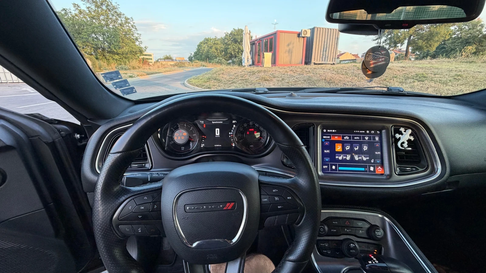 Dodge Challenger, снимка 11 - Автомобили и джипове - 55780991