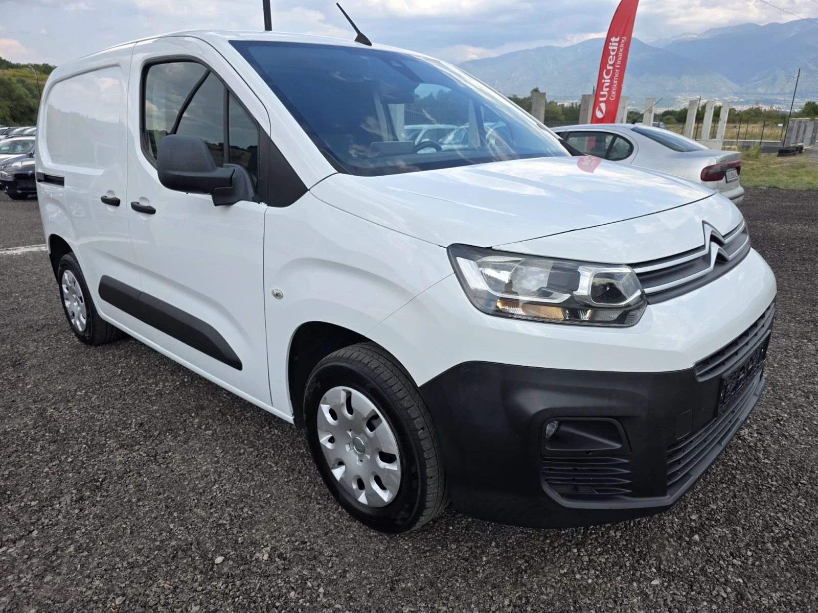 Citroen Berlingo 1.6d 100k.s. Navi Camera, снимка 3 - Автомобили и джипове - 55824770