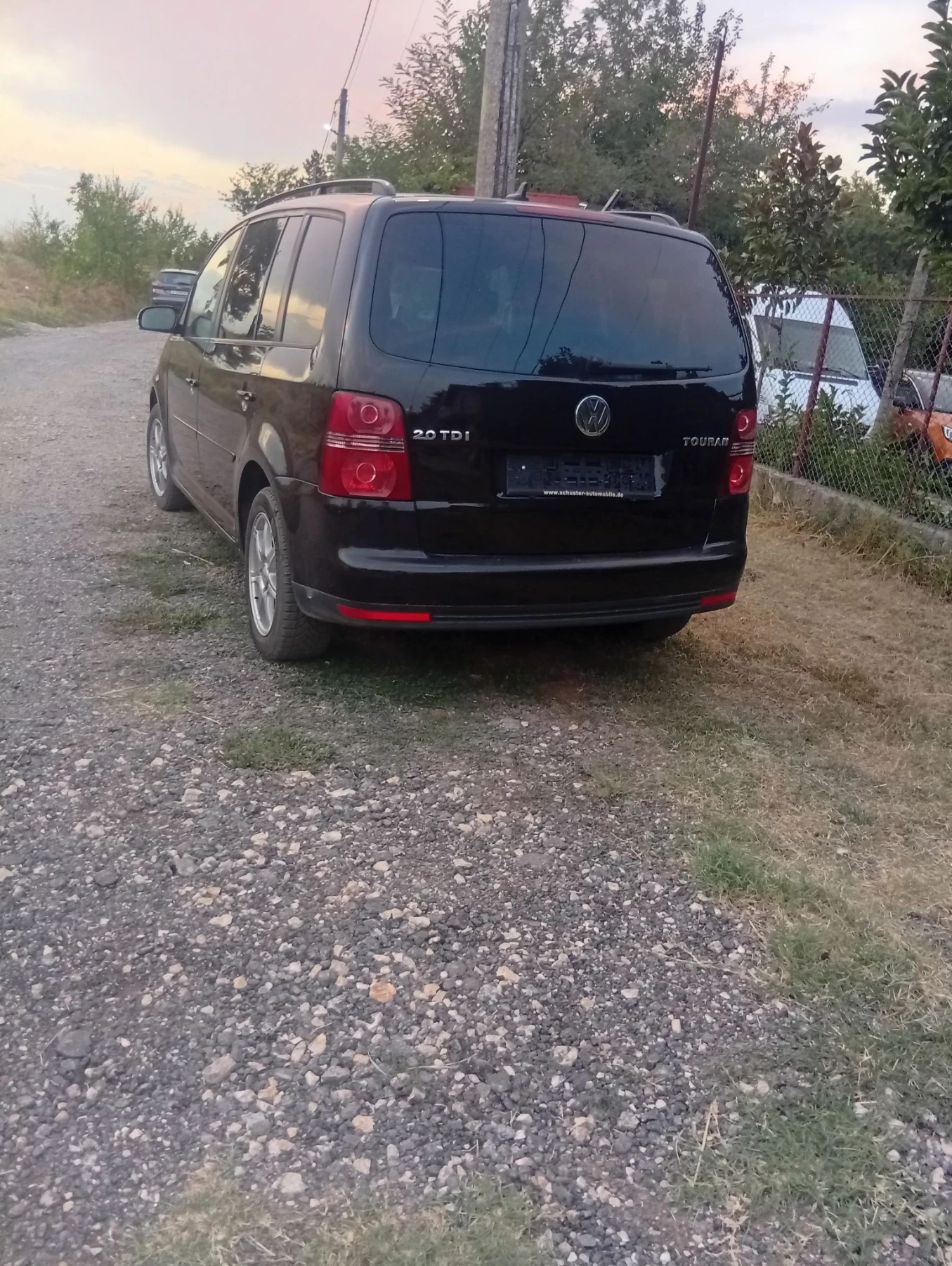 VW Touran TDI KlIMATRONIK , снимка 3 - Автомобили и джипове - 55839144