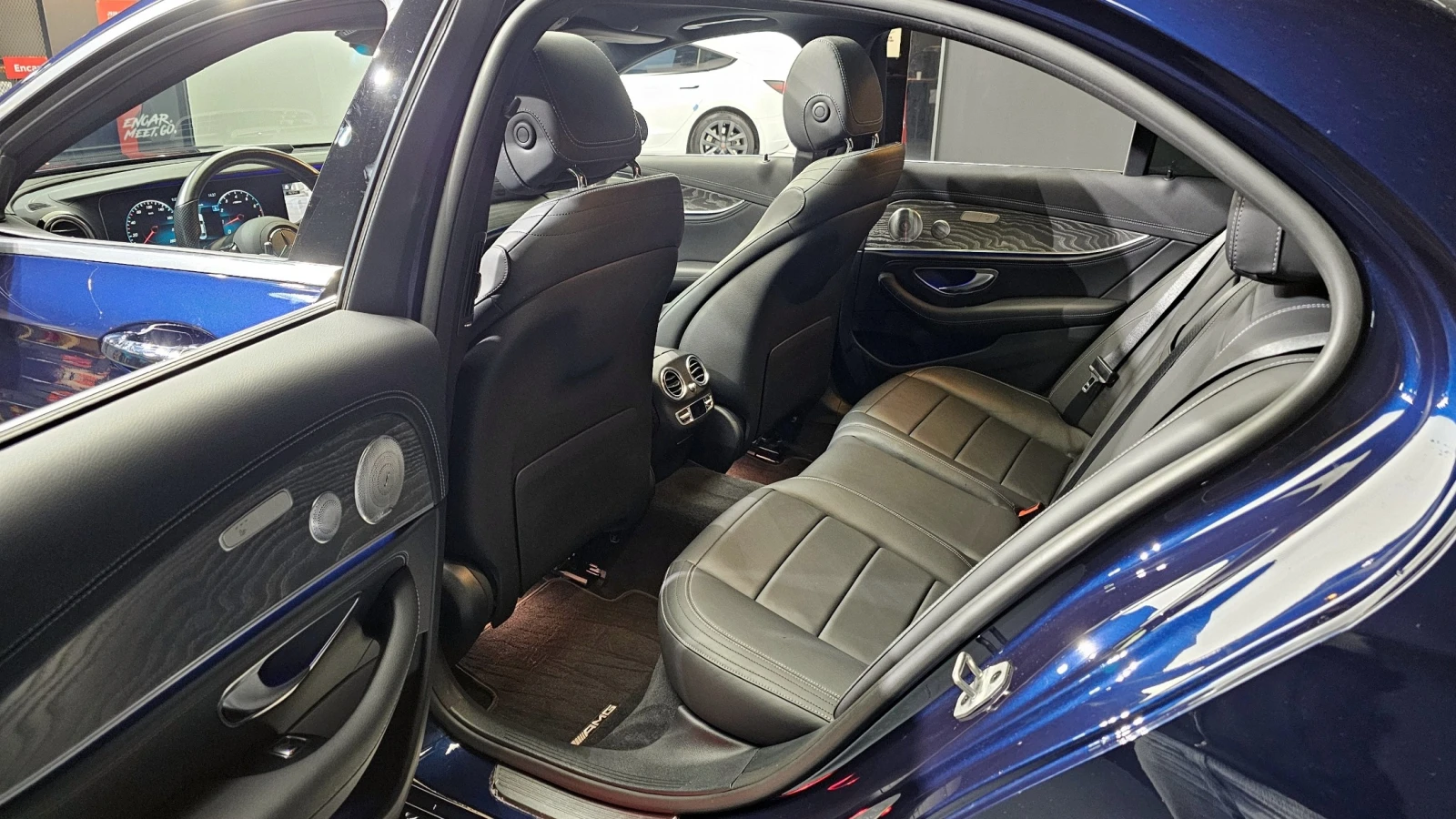 Mercedes-Benz E 350 4MATIC, AMG Line Edition, снимка 13 - Автомобили и джипове - 55987595