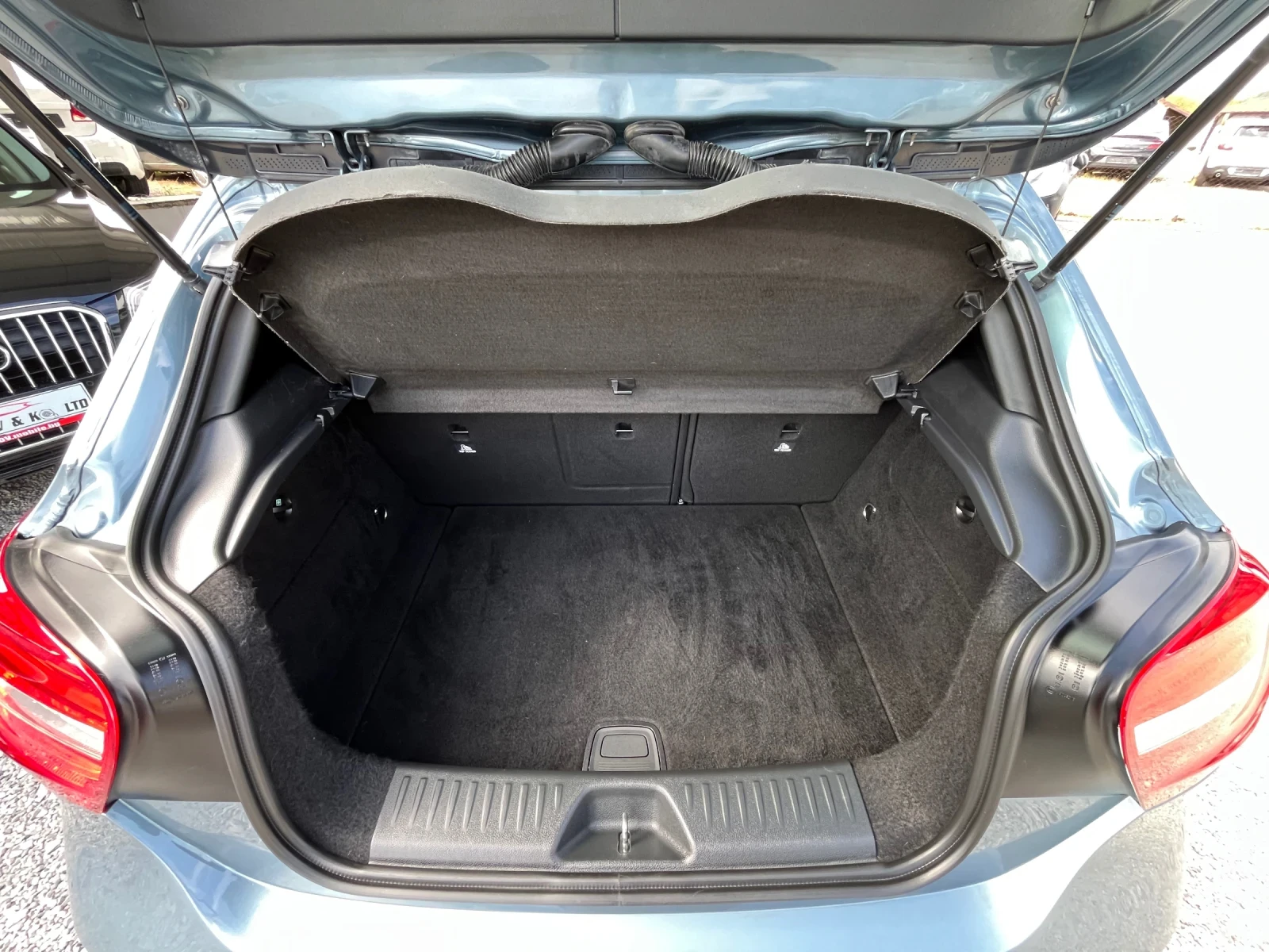 Mercedes-Benz A 180 1.5d / Sport Edition , снимка 14 - Автомобили и джипове - 56084681
