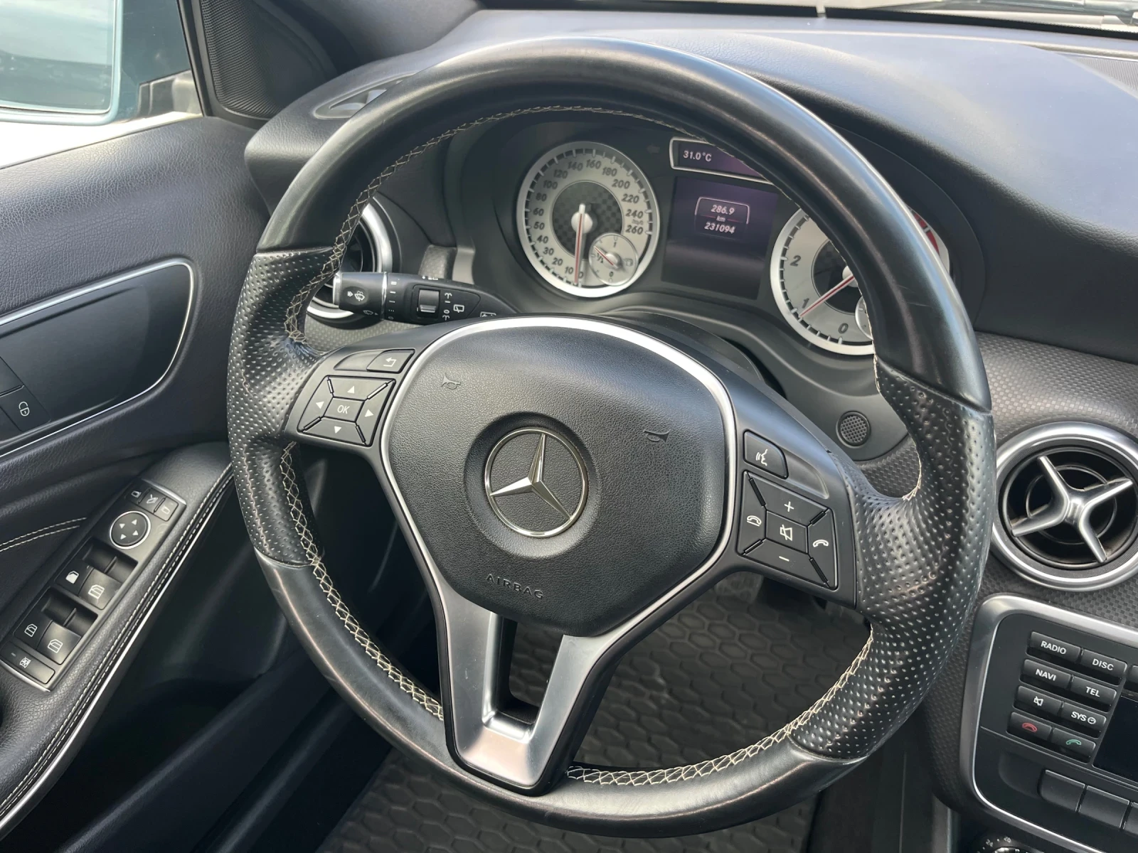 Mercedes-Benz A 180 1.5d / Sport Edition , снимка 9 - Автомобили и джипове - 56084681