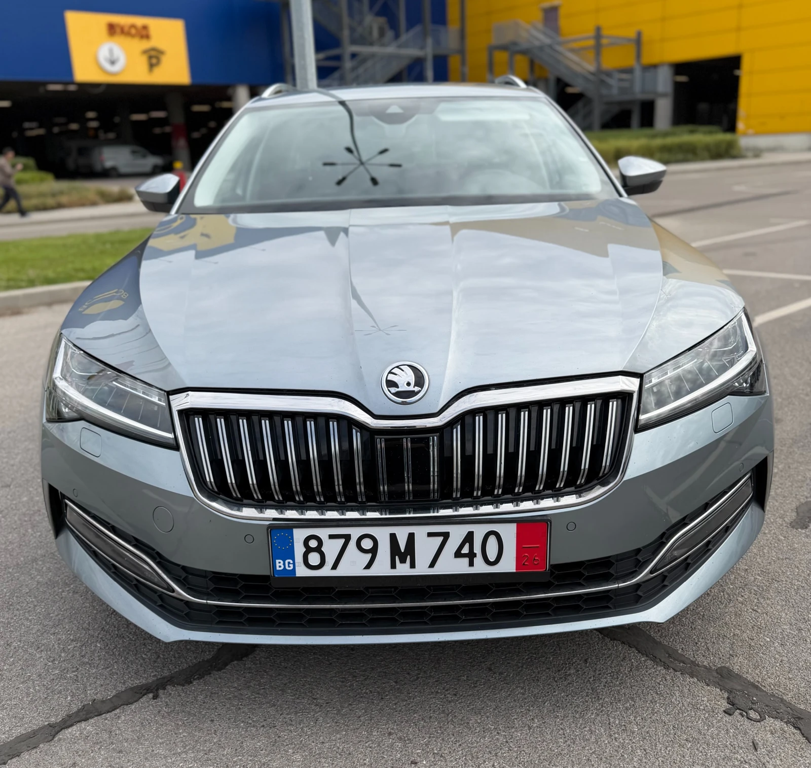 Skoda Superb 2.0-TDI L&K / Обдухванe/Дистроник/Памет/История, снимка 8 - Автомобили и джипове - 56088238