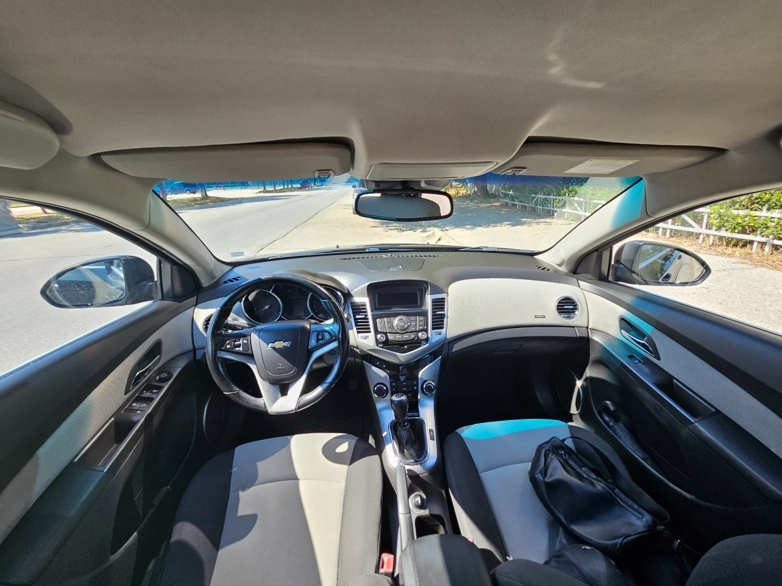 Chevrolet Cruze, снимка 11 - Автомобили и джипове - 56152652