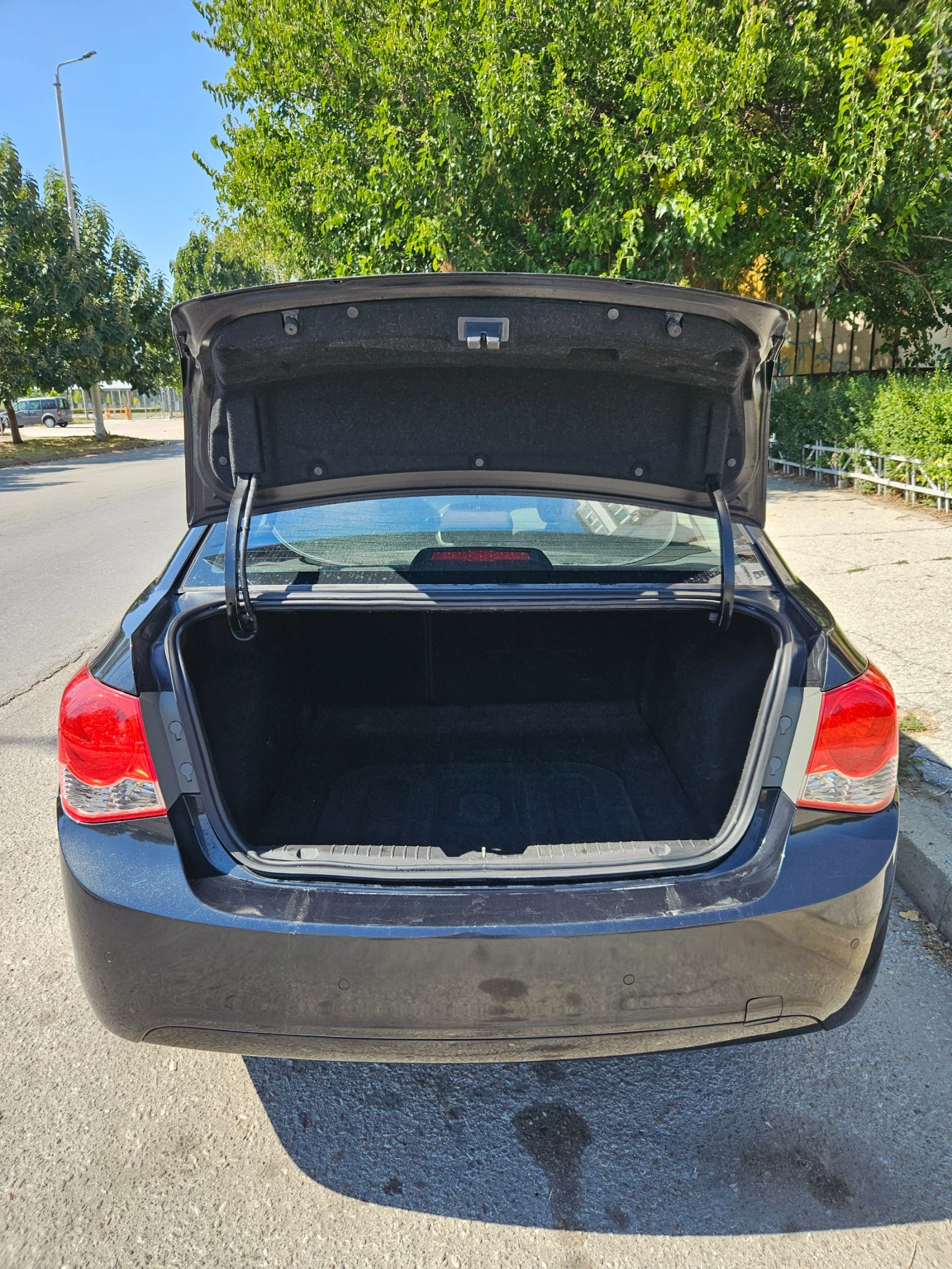 Chevrolet Cruze, снимка 9 - Автомобили и джипове - 56152652