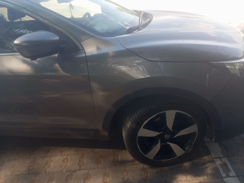 Nissan Qashqai, снимка 4 - Автомобили и джипове - 48547266