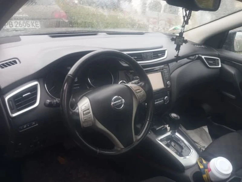 Nissan Qashqai, снимка 10 - Автомобили и джипове - 48547266