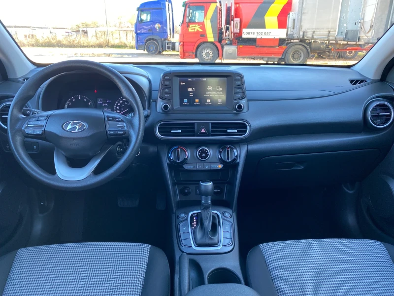 Hyundai Kona 2.0/ 150 к.с., 4х4, Автоматик, Клима, Подгряване, снимка 10 - Автомобили и джипове - 52324949