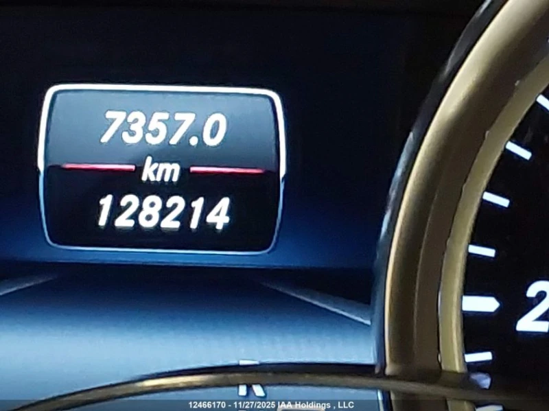 Mercedes-Benz ML 350 Bluetec* 2ключа* Harman Kardon* Пано, снимка 11 - Автомобили и джипове - 52878481