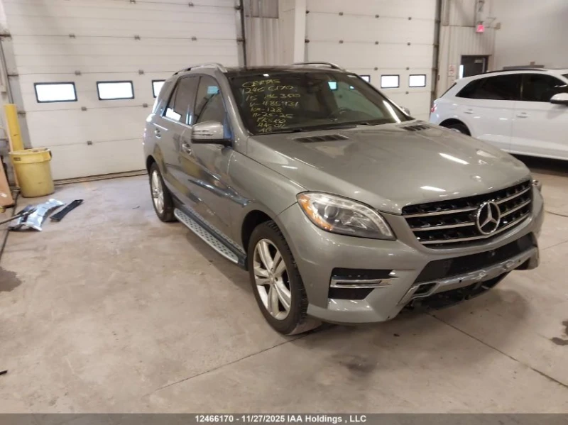 Mercedes-Benz ML 350 Bluetec* 2ключа* Harman Kardon* Пано, снимка 3 - Автомобили и джипове - 52878481