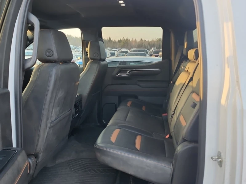 Gmc Sierra * AT4 * CARFAX * БЕЗ ПЪРВОНАЧАЛНА ВНОСКА, снимка 3 - Автомобили и джипове - 53182507