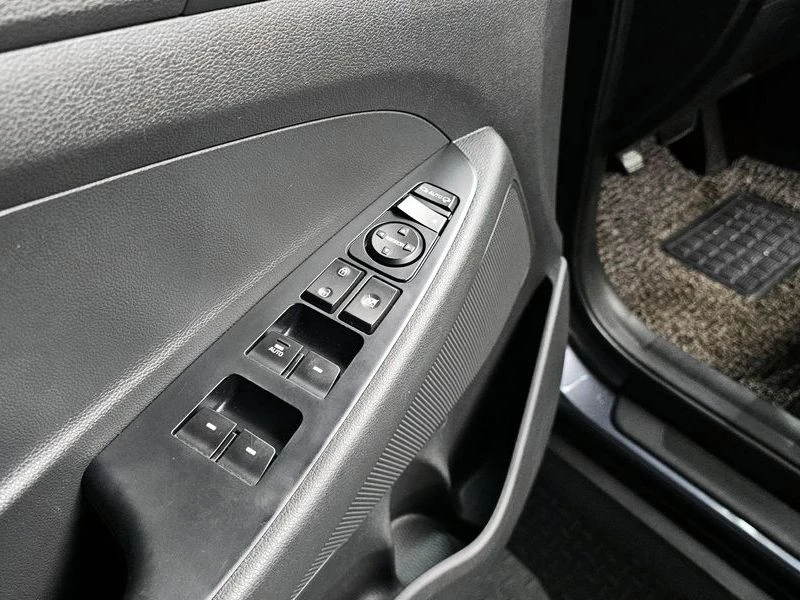 Hyundai Tucson Gasoline 1.6 turbo 2WD| 177к.с., снимка 13 - Автомобили и джипове - 56169728