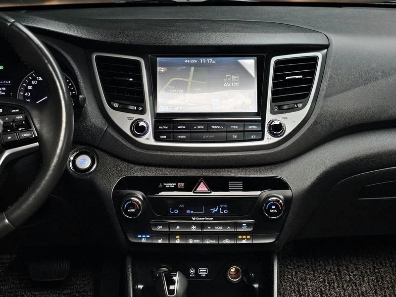 Hyundai Tucson Gasoline 1.6 turbo 2WD| 177к.с., снимка 15 - Автомобили и джипове - 56169728