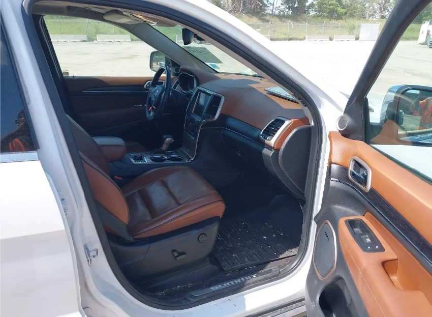 Jeep Grand cherokee SUMMIT Обдух* Harman/Kardon* 8ZF* Дистроник* Пано* - изображение 7