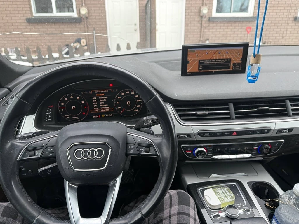 Audi Q7 * Progressiv* БЕЗ ЗАБЕЛЕЖКИ* ОБДУХВАНЕ* KEYLESS* 7 - изображение 9