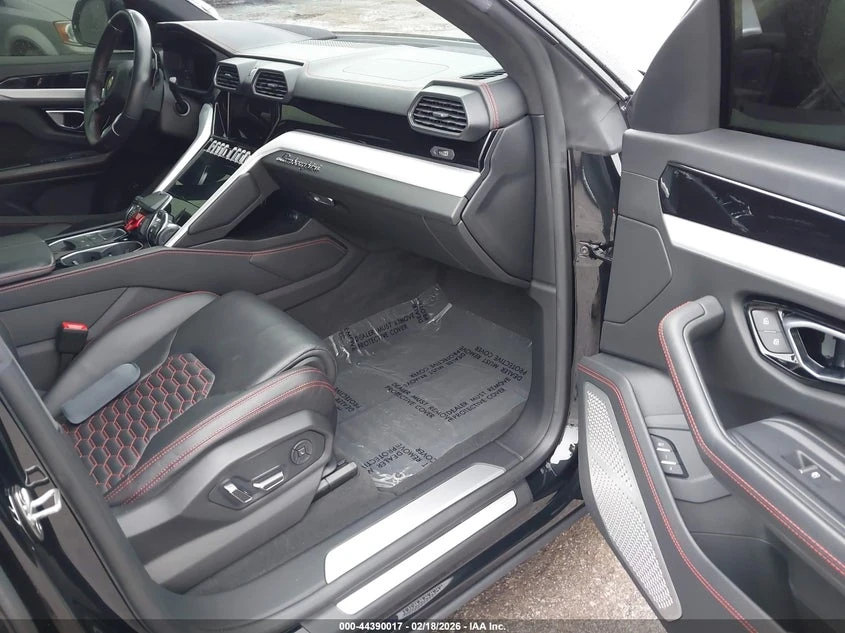 Lamborghini Urus * Graphite Capsule/Pearl Capsule* , снимка 5 - Автомобили и джипове - 54049637