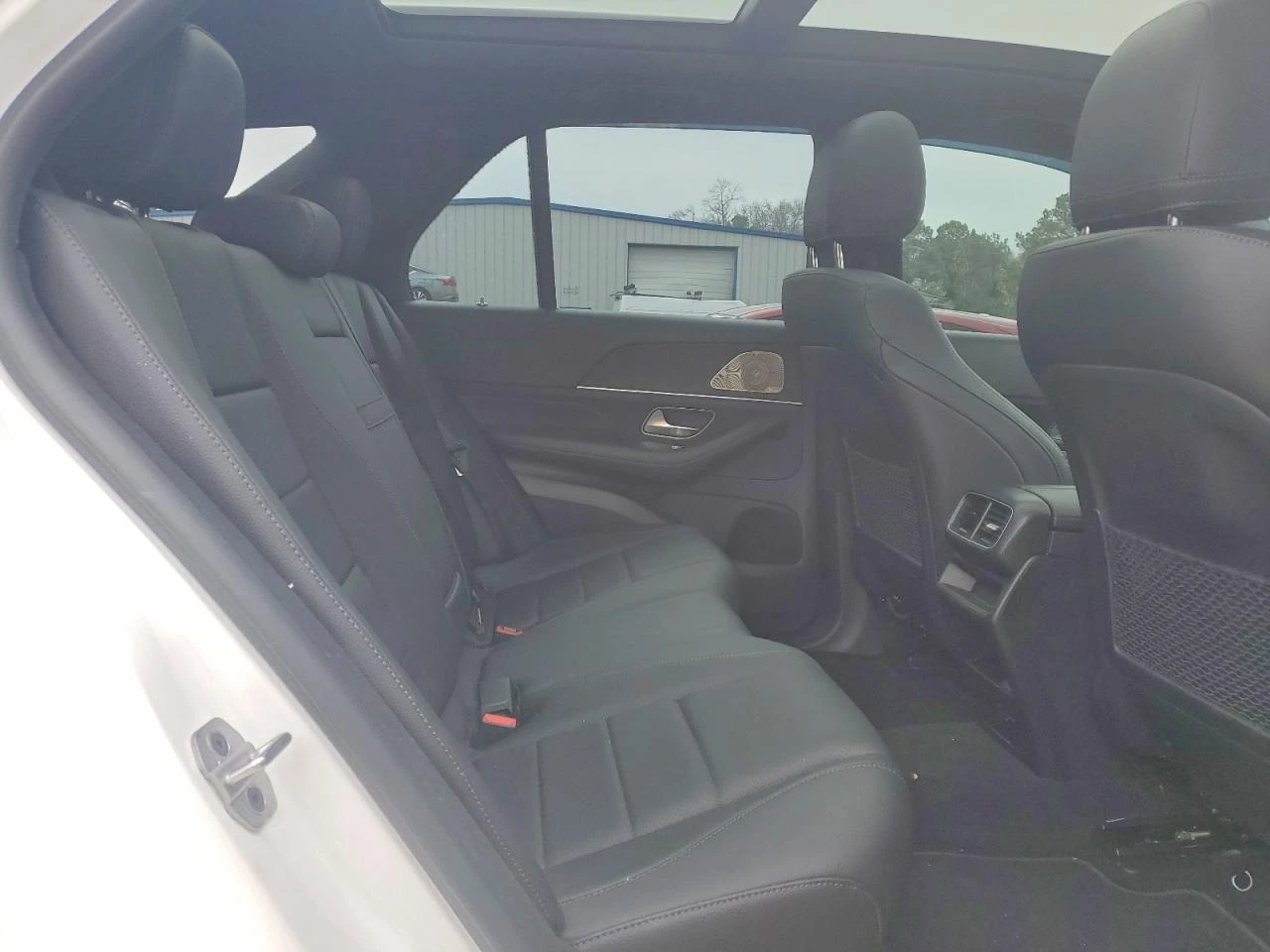 Mercedes-Benz GLE 350 4MATIC AMG PKG| DISTRONIC| HUD| PANO, снимка 11 - Автомобили и джипове - 54085179