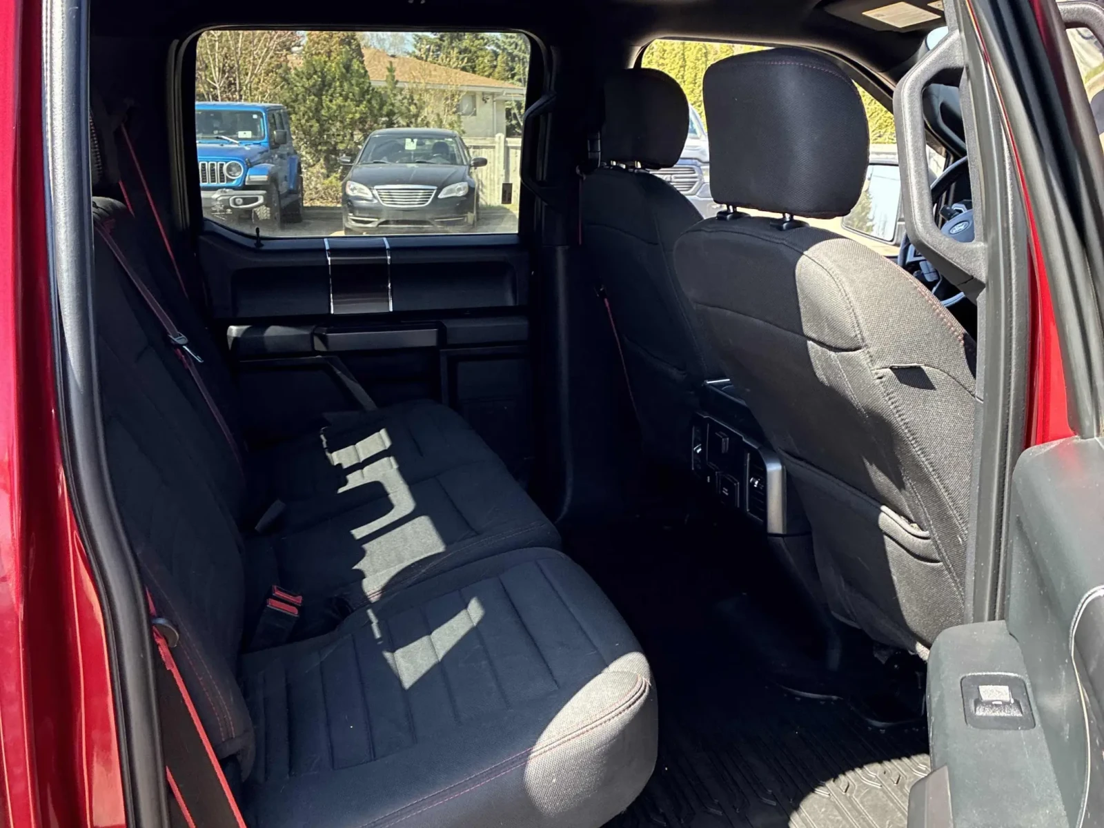 Ford F150 4WD SuperCrew Box* ПОДГРЕВ* КАМЕРА* , снимка 11 - Автомобили и джипове - 54527430