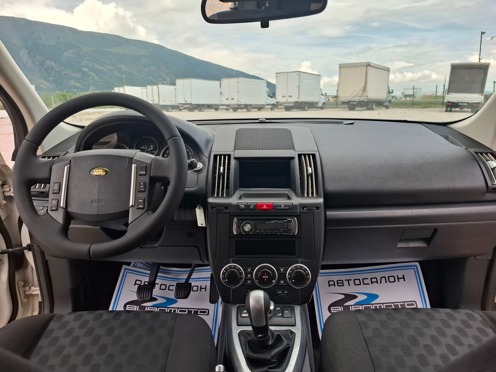 Land Rover Freelander 2.2TD4/4x4/Внос Италия, снимка 11 - Автомобили и джипове - 54763562