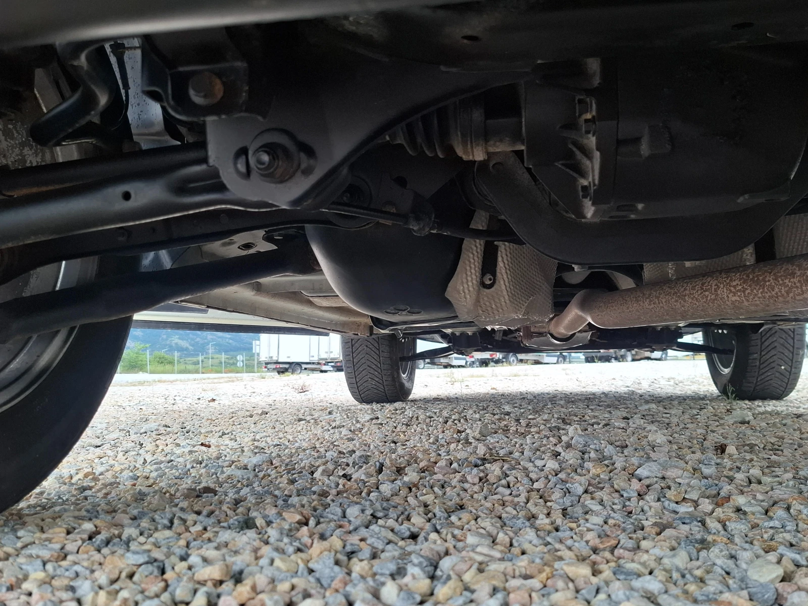 Land Rover Freelander 2.2TD4/4x4/Внос Италия, снимка 17 - Автомобили и джипове - 54763562