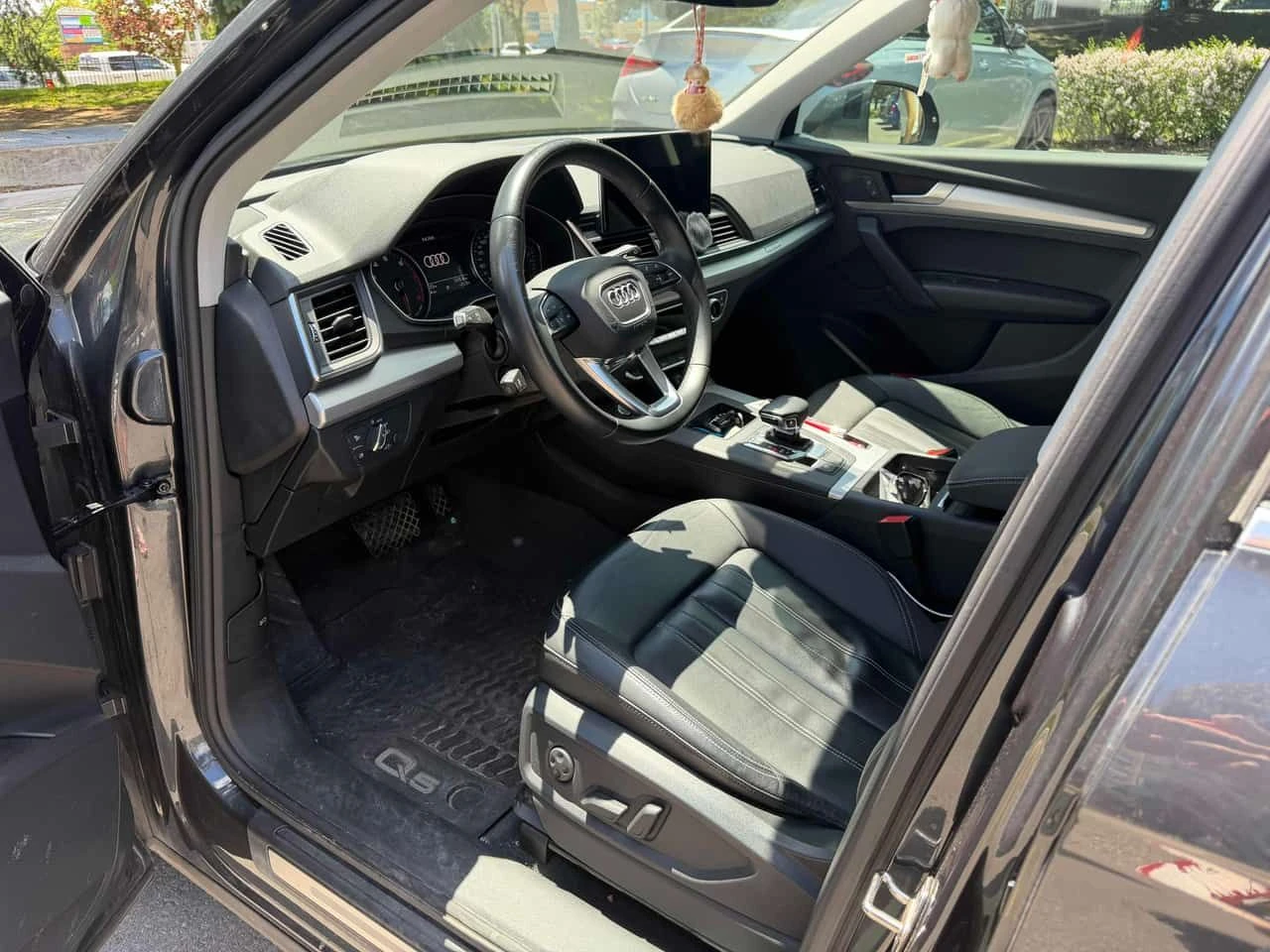Audi Q5 * Komfort * CARFAX * БЕЗ ПЪРВОНАЧАЛНА ВНОСКА, снимка 5 - Автомобили и джипове - 54841470