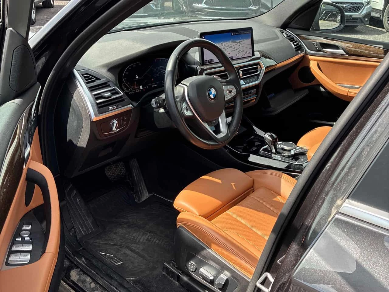 BMW X3 xDrive30i | CARFAX | АВТОКРЕДИТ БЕЗ ПЪРВОНАЧАЛНА , снимка 7 - Автомобили и джипове - 55335590