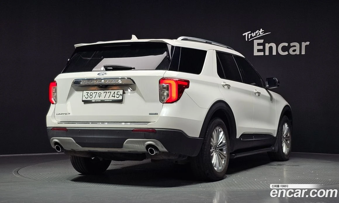 Ford Explorer 2.3 LimIted 4WD, снимка 2 - Автомобили и джипове - 55907636