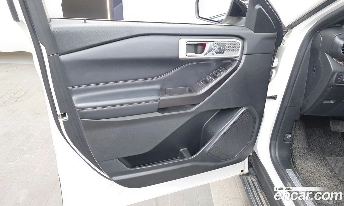 Ford Explorer 2.3 LimIted 4WD, снимка 14 - Автомобили и джипове - 55907636