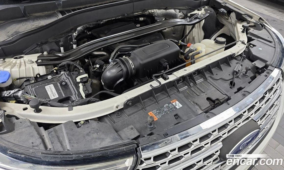 Ford Explorer 2.3 LimIted 4WD, снимка 6 - Автомобили и джипове - 55907636