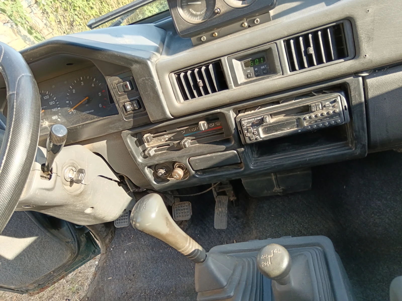 Mitsubishi L200 2500 tdi, снимка 14 - Автомобили и джипове - 56152570