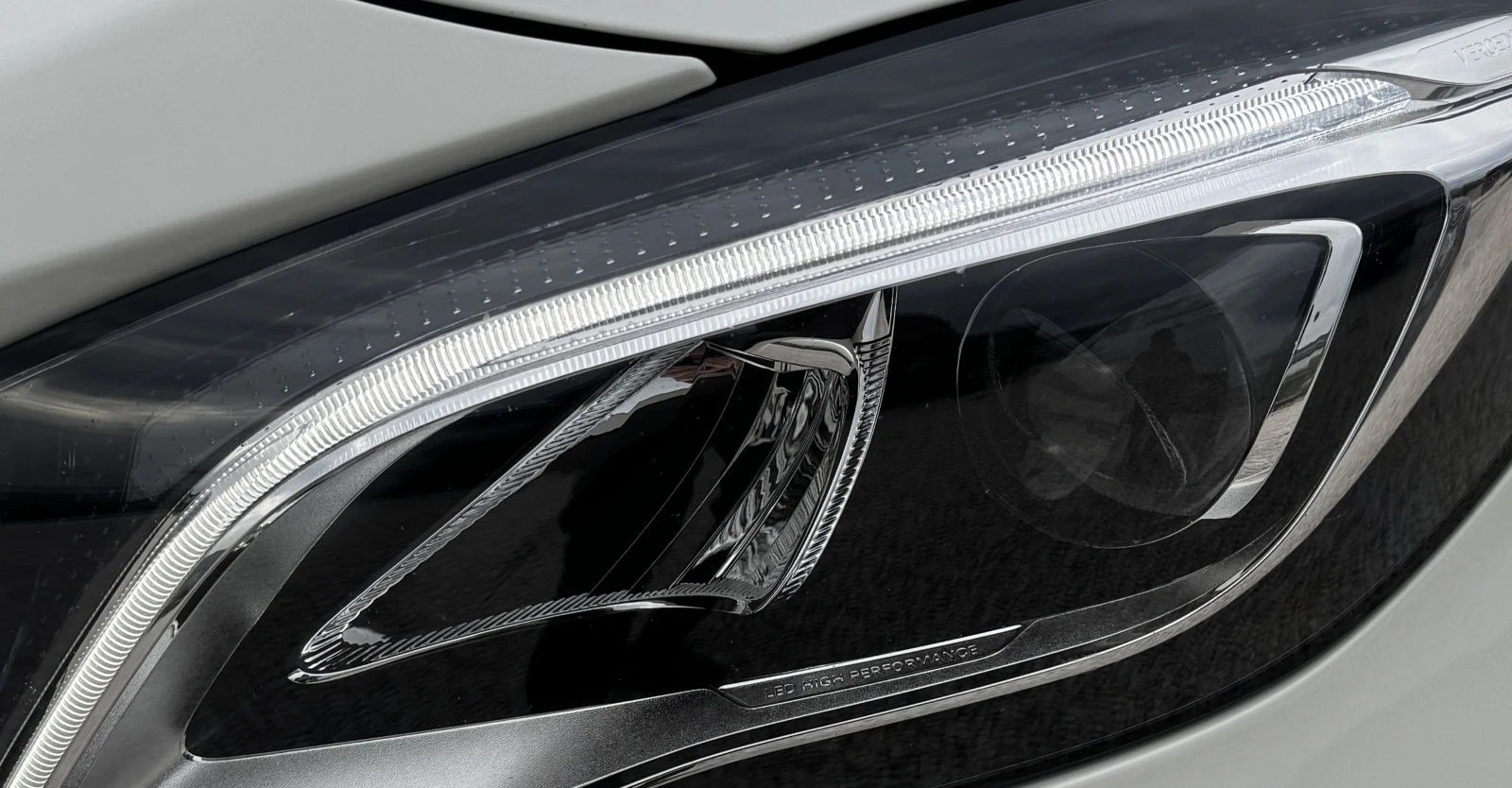 Mercedes-Benz GLA 220 2.2CDI 177 FACELIFT LED PERFORMANCE PANORAMA, снимка 17 - Автомобили и джипове - 56234585