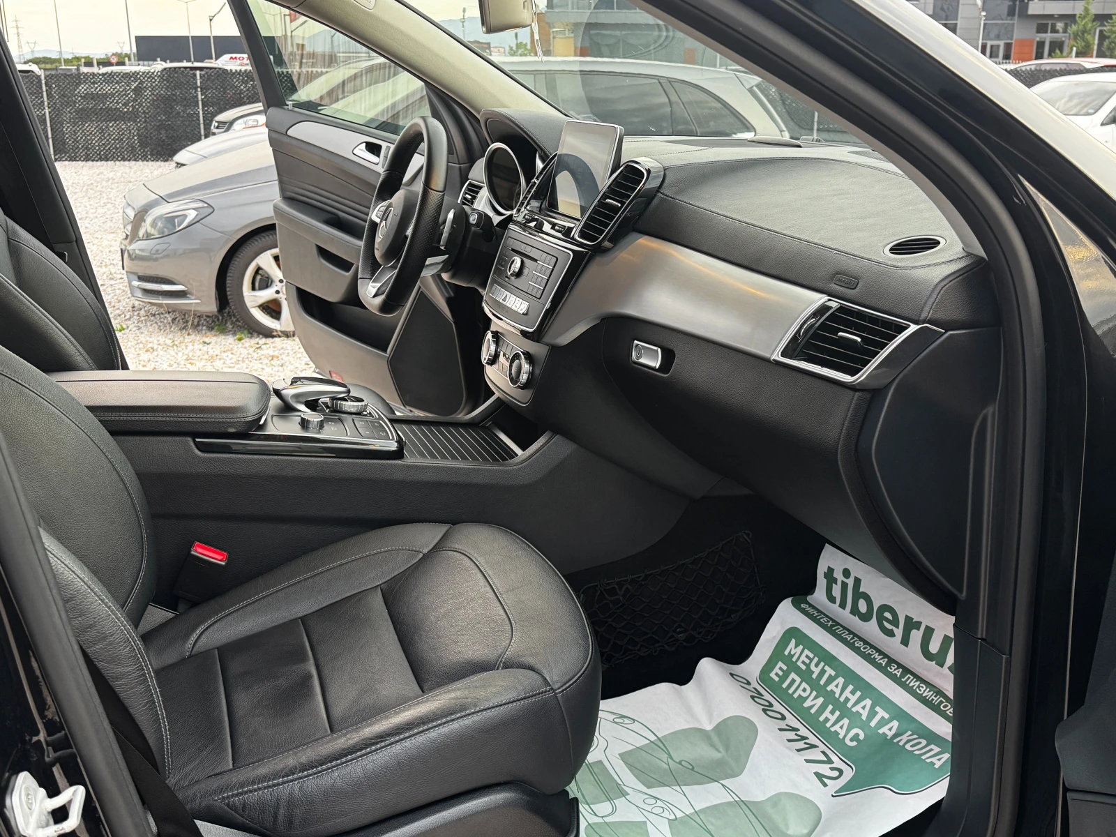 Mercedes-Benz GLE 350 AMG-LINE ВАКУМ 360 КАМЕРА  ПОДГРЕВ ТОП СЪСТОЯНИЕ, снимка 8 - Автомобили и джипове - 56234780