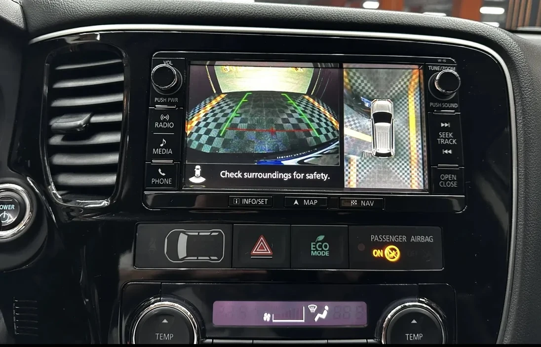 Mitsubishi Outlander, снимка 5 - Автомобили и джипове - 56511832