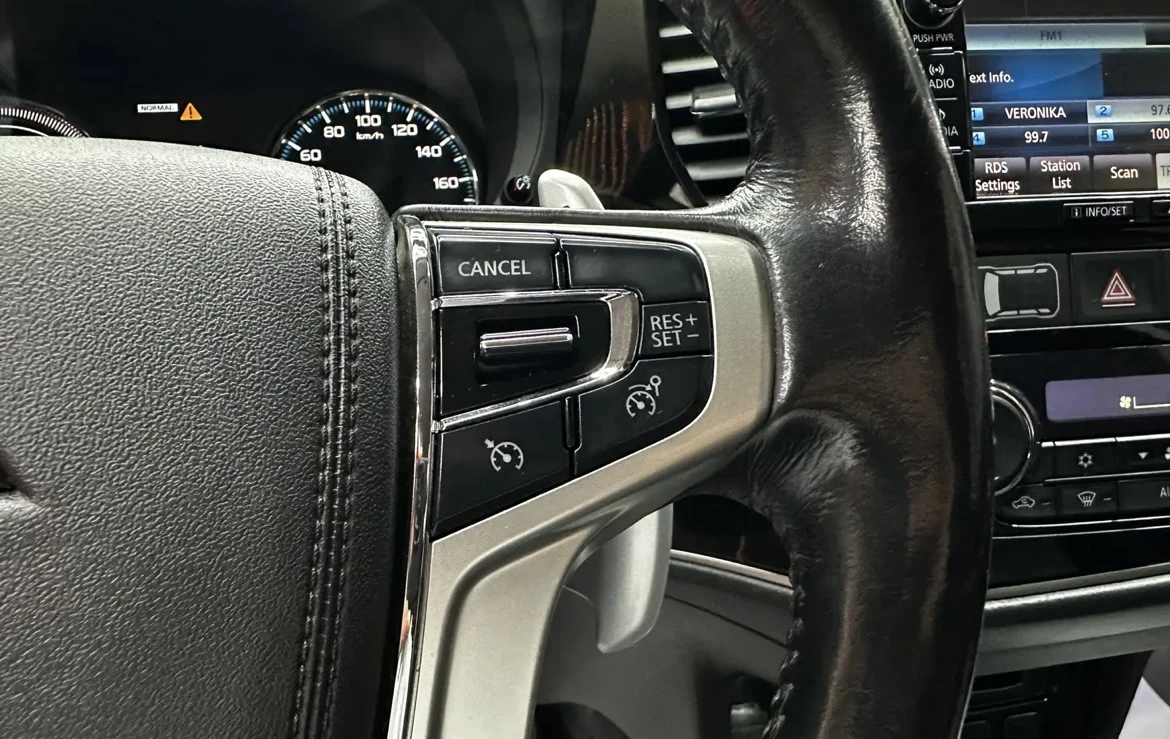 Mitsubishi Outlander, снимка 2 - Автомобили и джипове - 56511832
