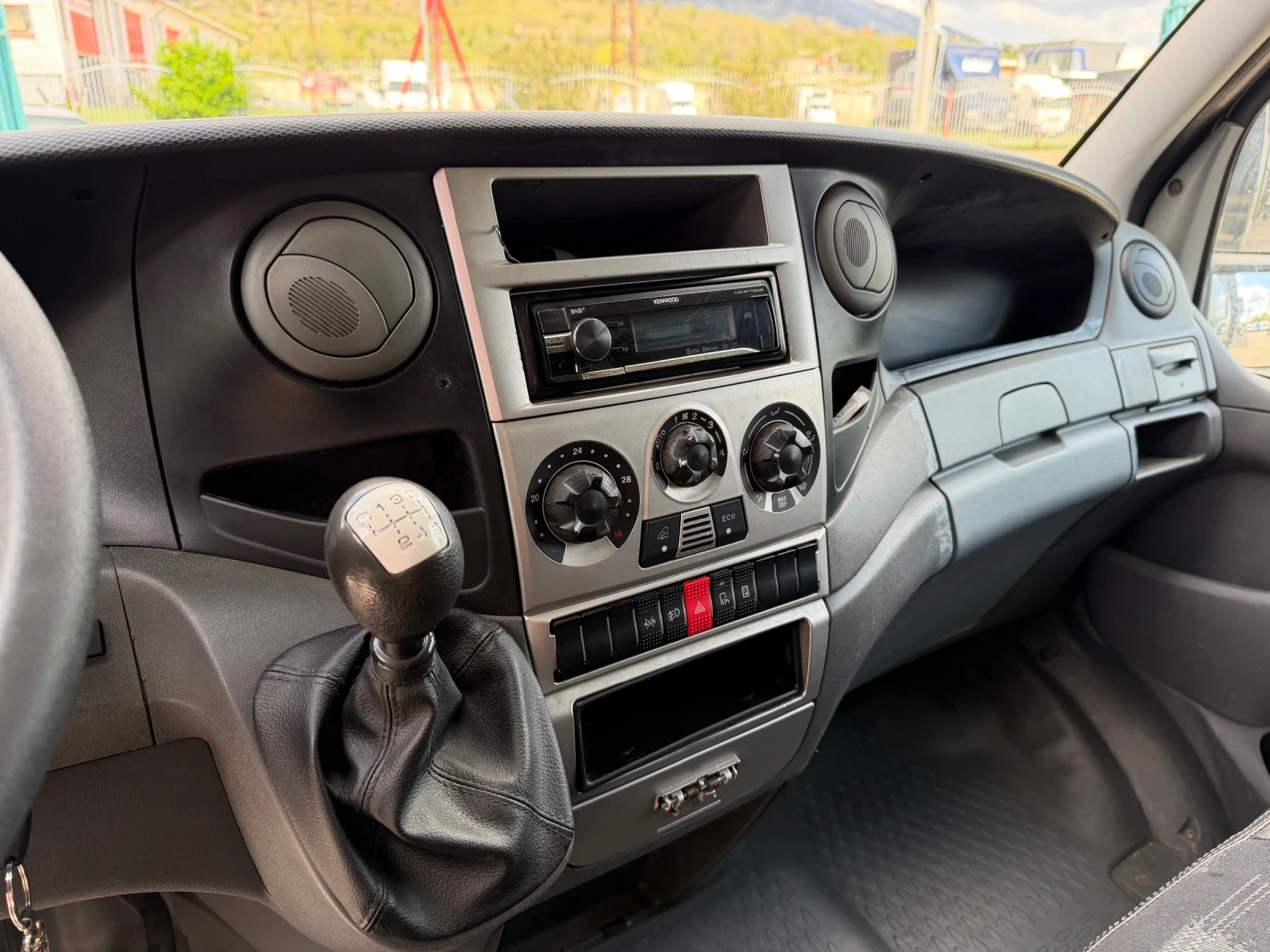 Iveco Daily 3.0HPI* Климатик* Тристранен самосвал* 3.80 метра, снимка 6 - Бусове и автобуси - 54244674