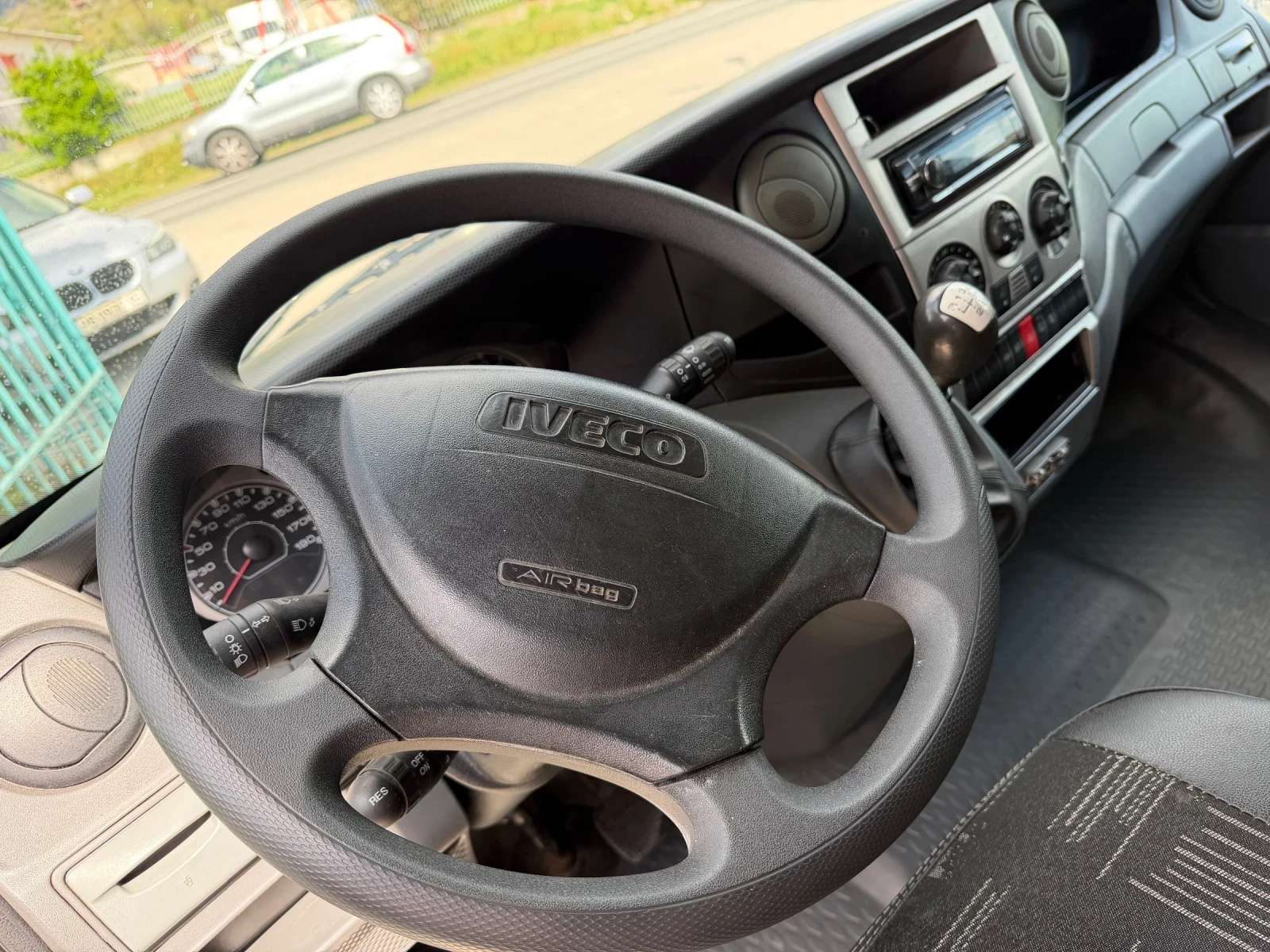 Iveco Daily 3.0HPI* Климатик* Тристранен самосвал* 3.80 метра, снимка 4 - Бусове и автобуси - 54244674