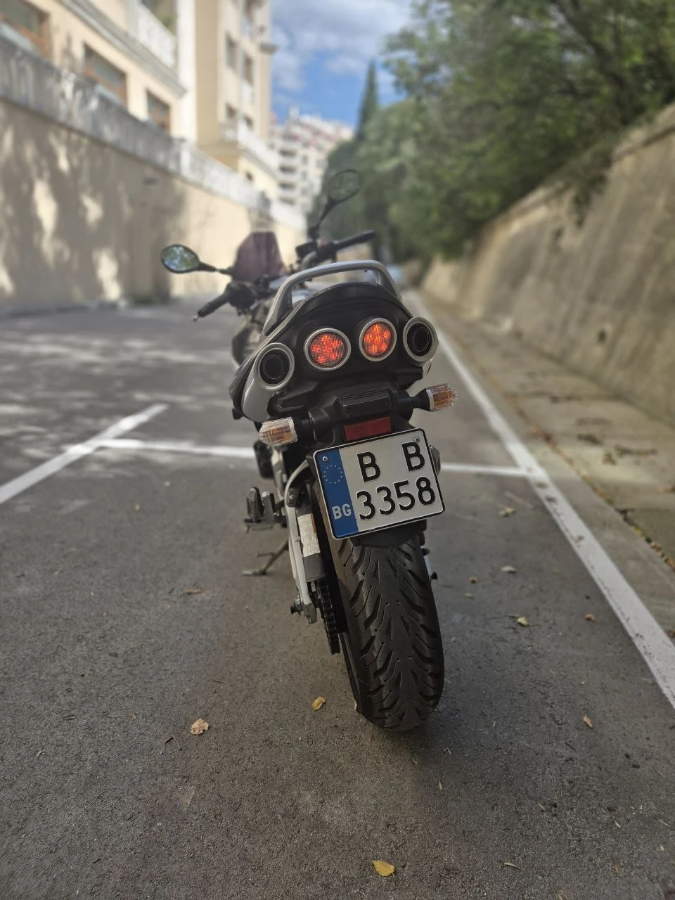 Suzuki Gsr 2007 | Напълно обслужен | Michelin Road 6, снимка 8 - Мотоциклети и мототехника - 55937948