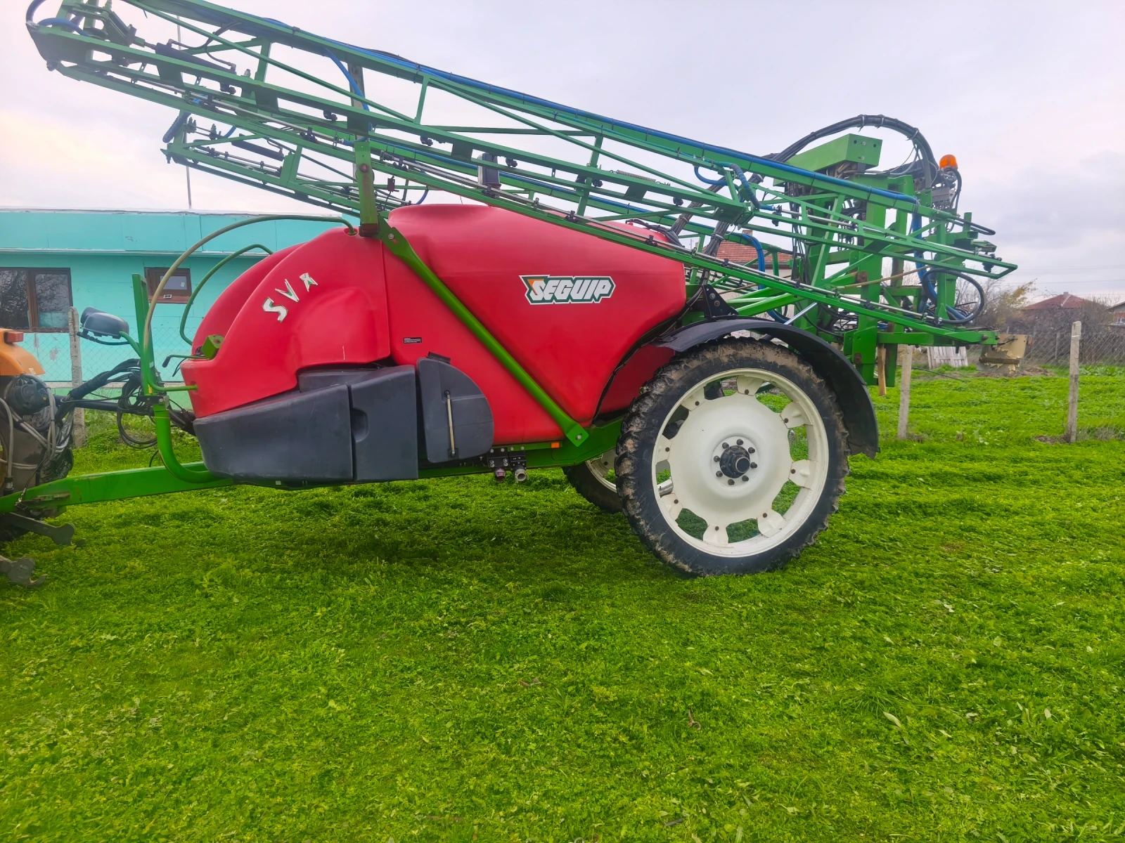 Пръскачка Caruelle Seguip SVX 320, снимка 1