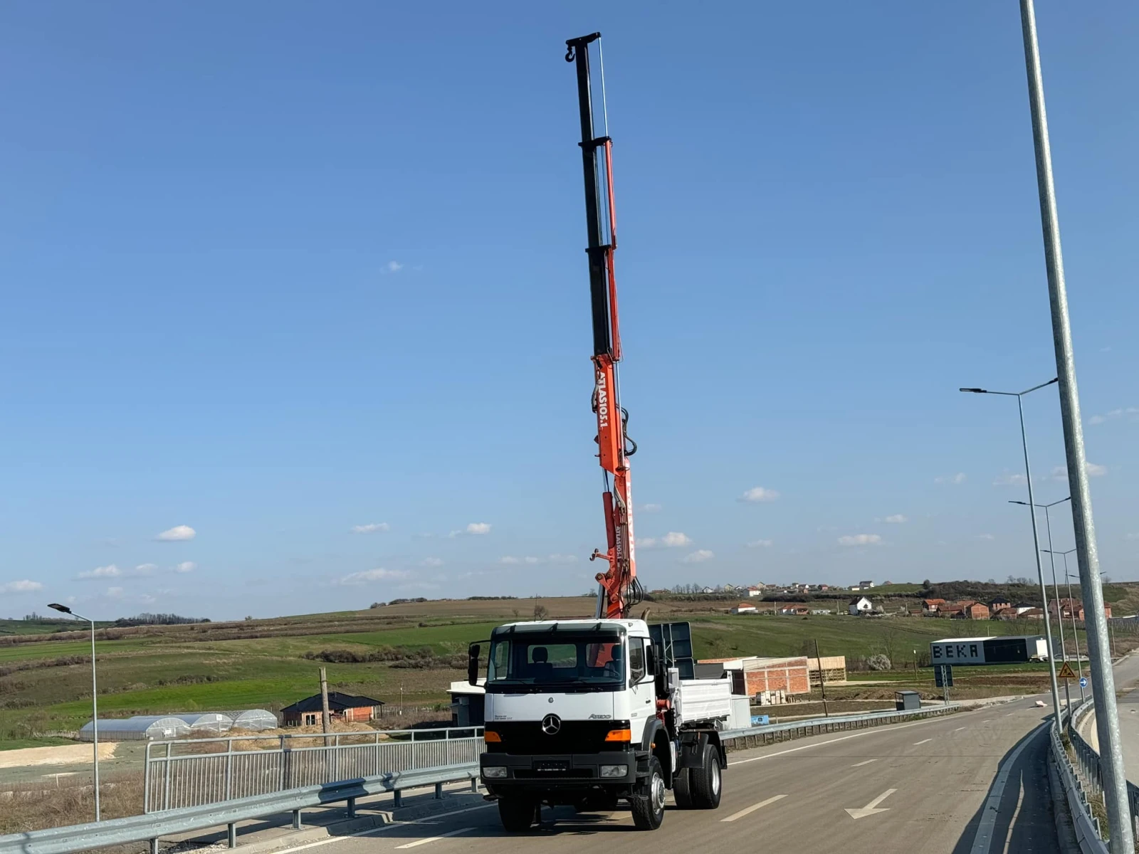 Автокран Mercedes-Benz ATEGO 18-23  4X4 , снимка 13 - Индустриална техника - 55437959