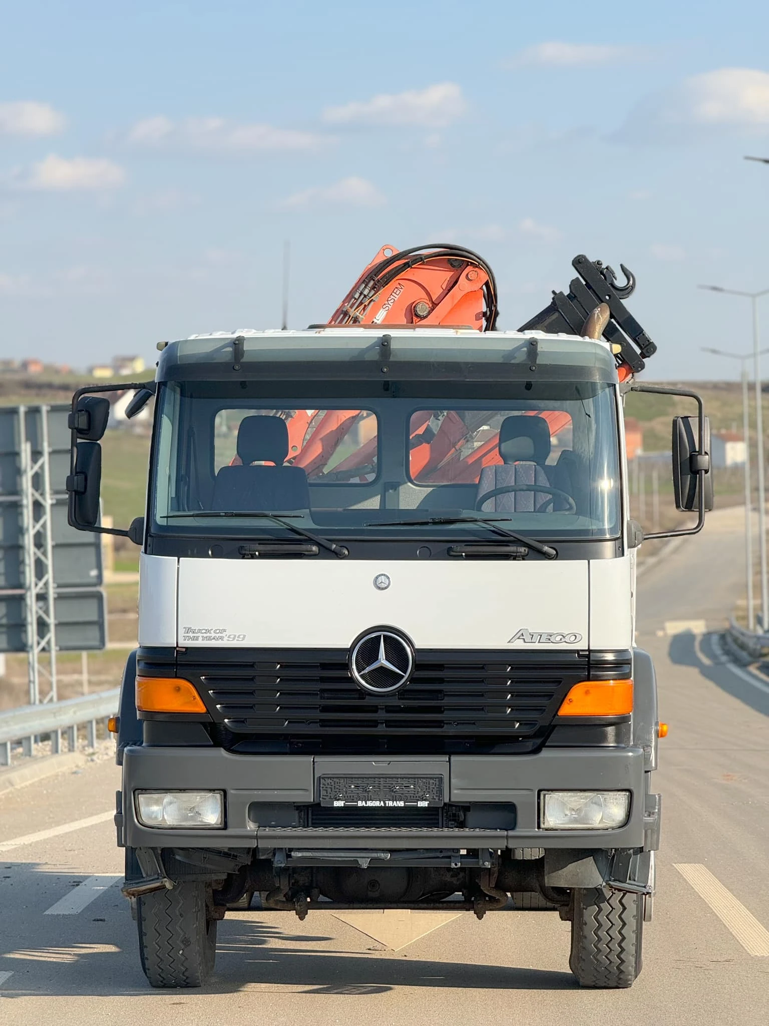 Автокран Mercedes-Benz ATEGO 18-23  4X4 , снимка 2 - Индустриална техника - 55437959