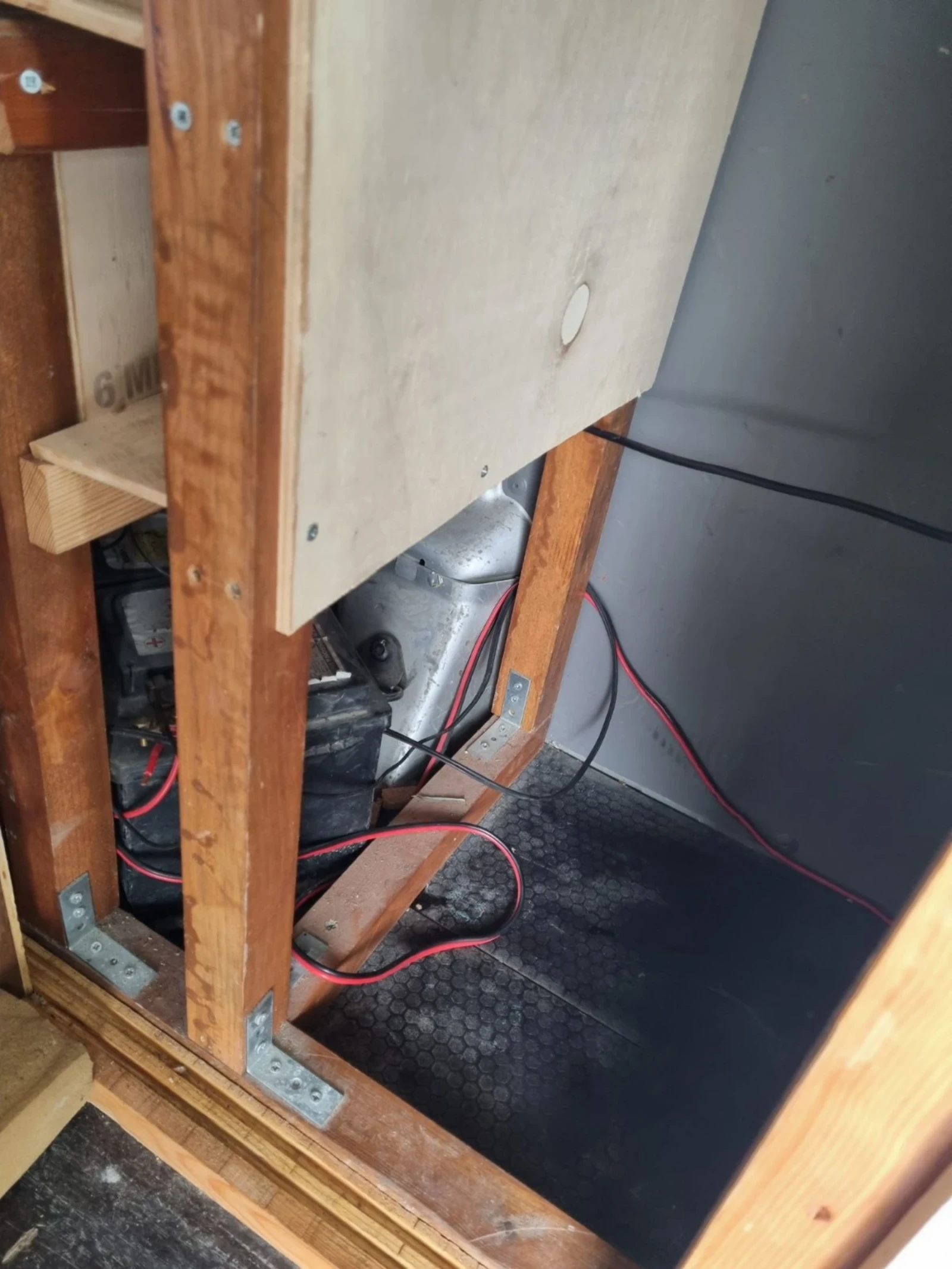 Кемпер VW Т5 Transporter, снимка 10 - Каравани и кемпери - 53850670