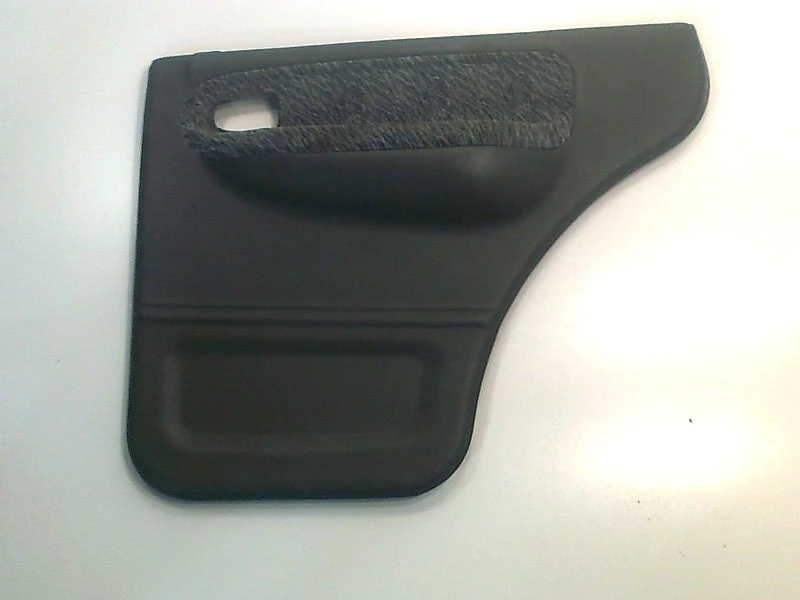 кора на врата дясна задна за Киа Спортич