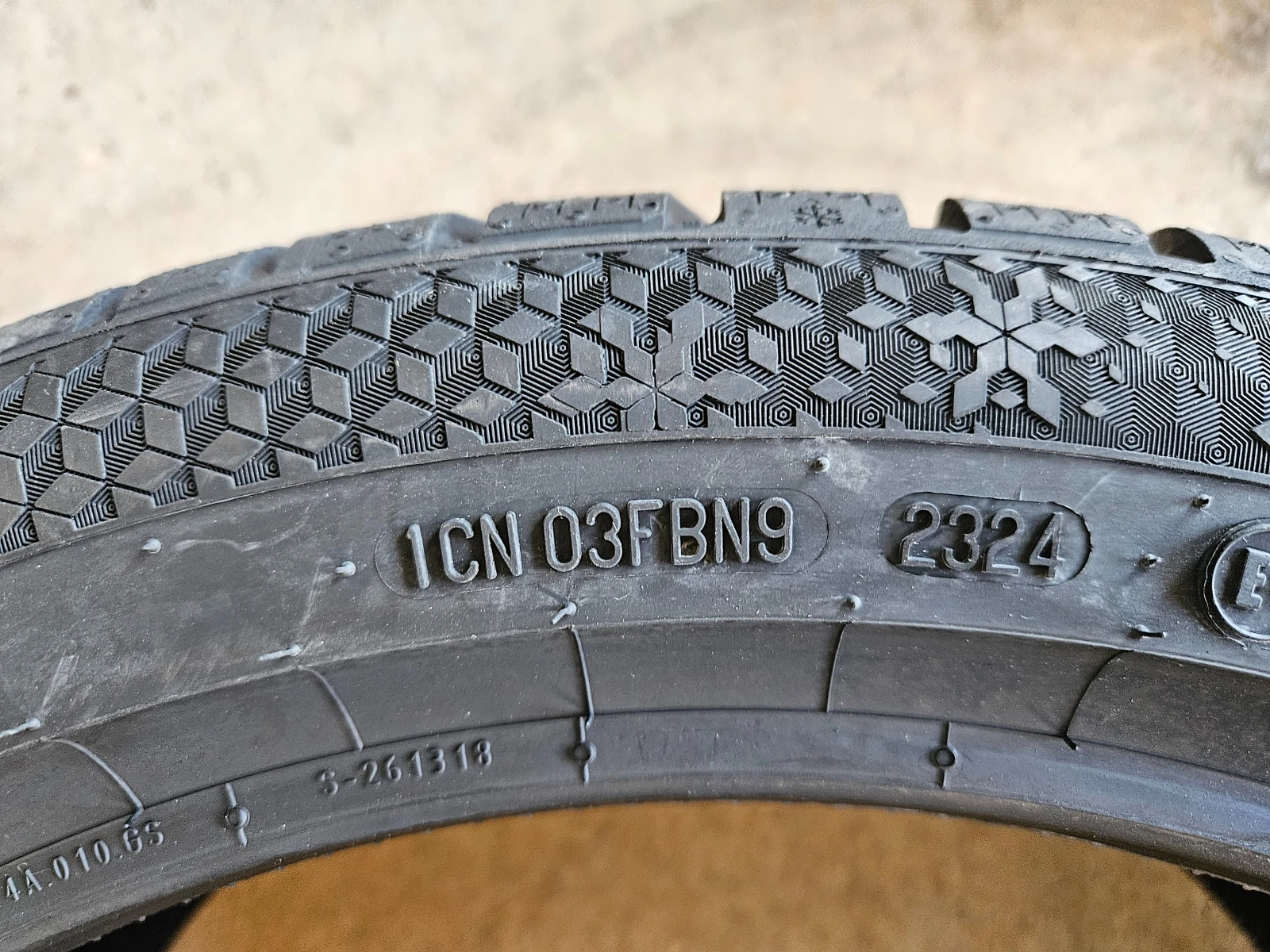  240/40R18 | Mobile.bg   10