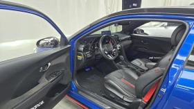 Hyundai Veloster  1.6T Core* ЛЮК* ПОДГРЕВ ВОЛАН* КРАЙНА ЦЕНА, снимка 10