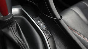 Hyundai Veloster  1.6 Turbo* ЛЮК* HUD* KEYLESS* ПОДГРЕВ ВОЛАН* КРАЙН, снимка 9