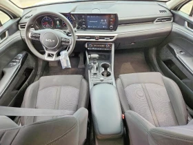 Kia K5, снимка 8