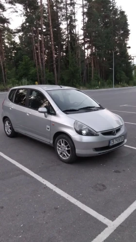 Обява за продажба на Honda Jazz Автоматик със Работещ климатик на газ  ~1 000 лв. - изображение 1